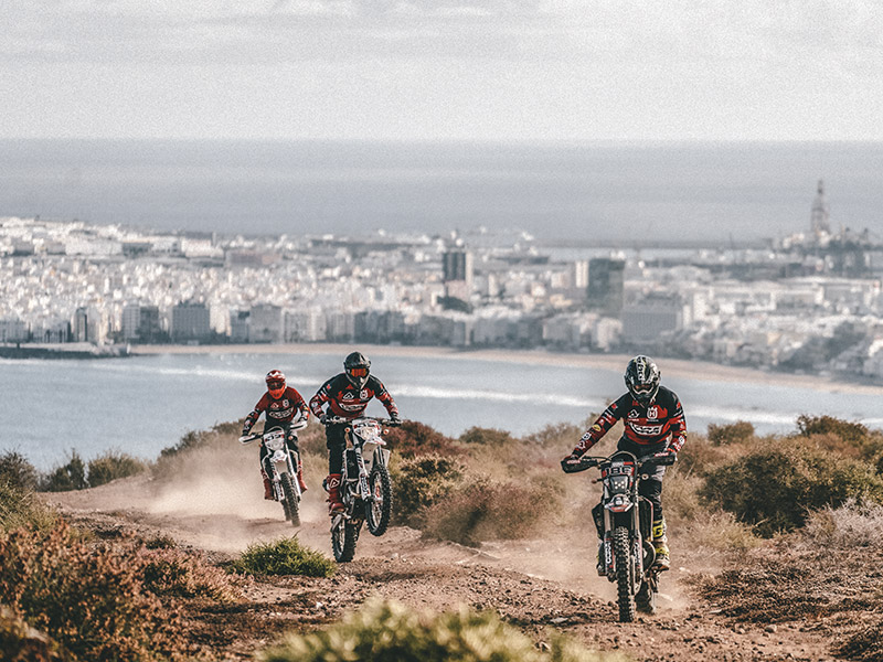 Aventura  en Moto trail ligera