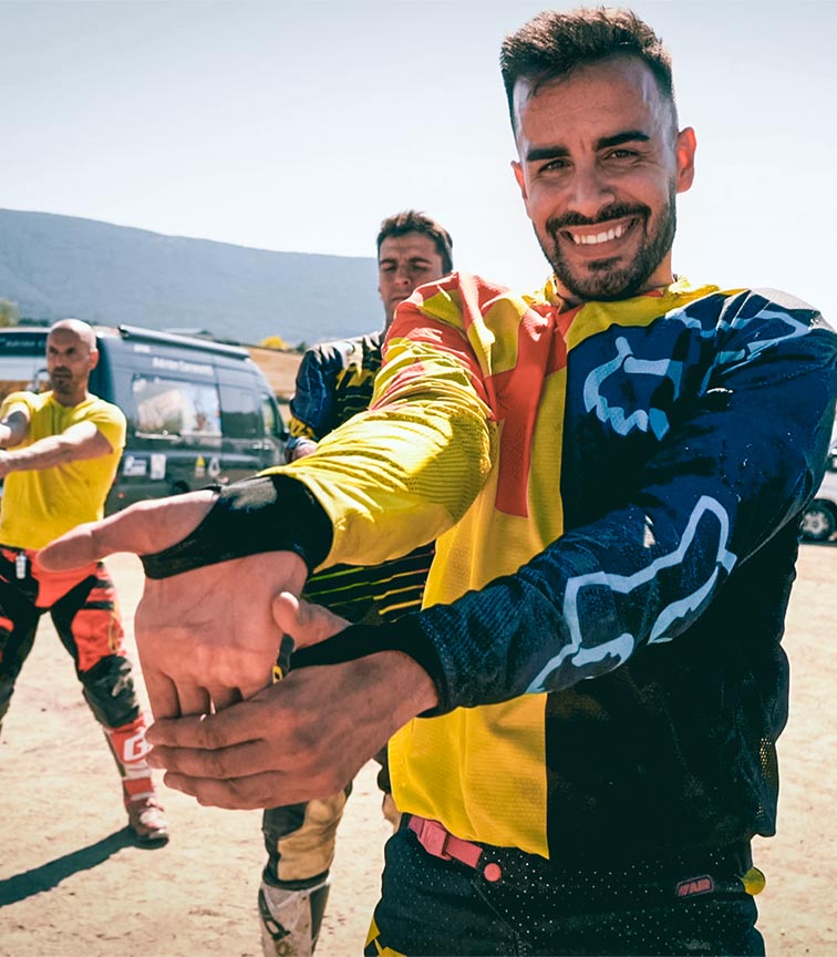 metodo entrenamiento powering offroad - pilotos estirando
